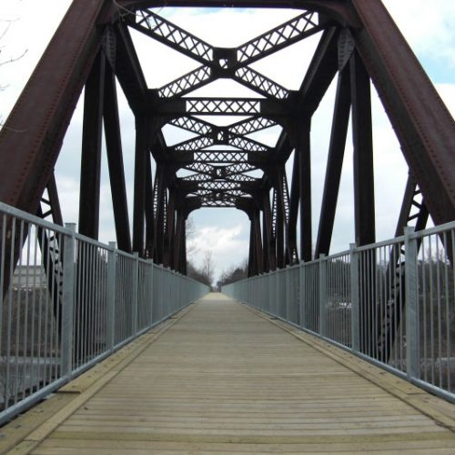 Front view of the Black Bridge